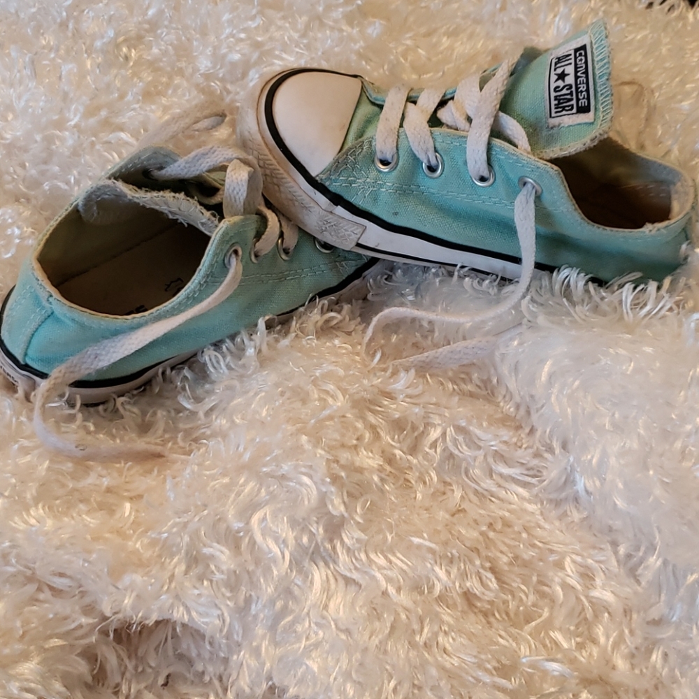 Cute converse!!